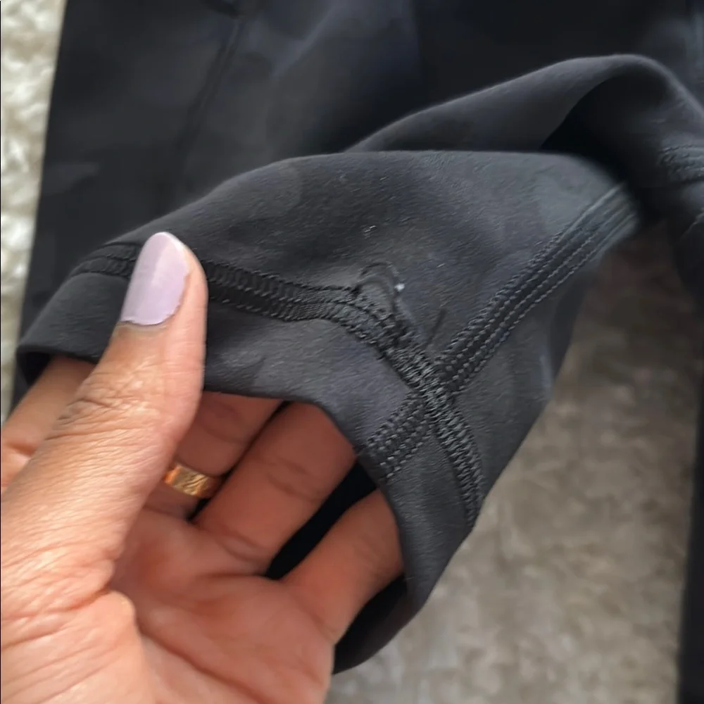 Black Camouflage lululemon invigorate shorts 6in inseam size 4